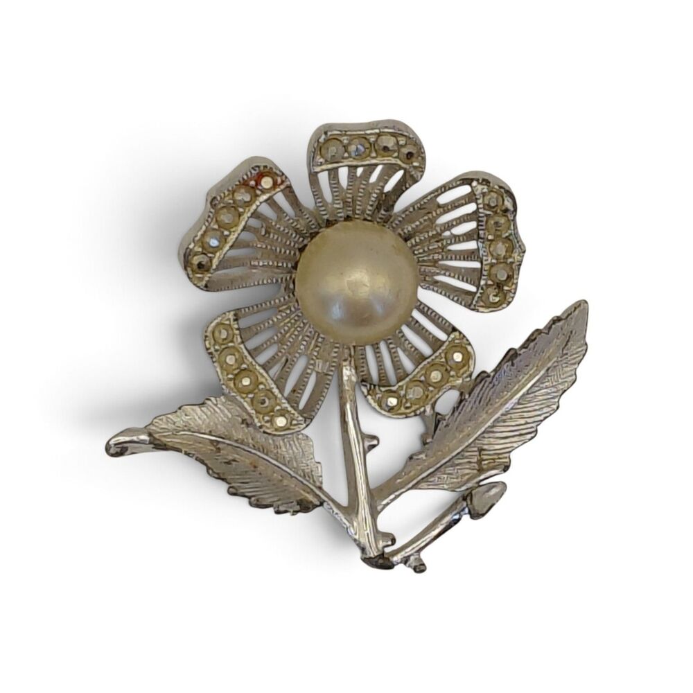 Sarah Coventry “Nocturne” Silver Tone Flower Brooch w/Faux Pearl & Rhinestones